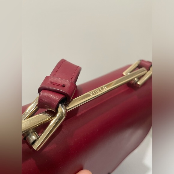 Furla Elisir Crossbody Bag Color Maroon, sz 7,5x6x3 inches (Read Description) - Picture 5 of 12